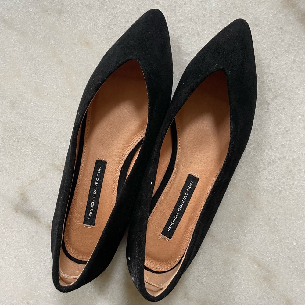 Women’s Black Swede almond toe ballet flats
French connection shoe
Size 7 
New